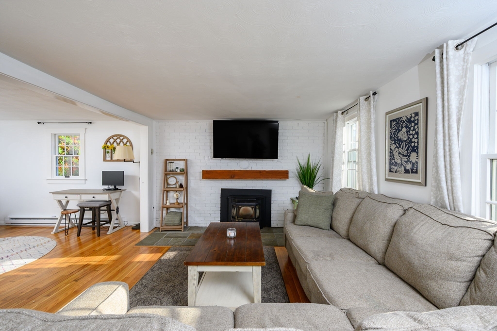 19 Langford Rd