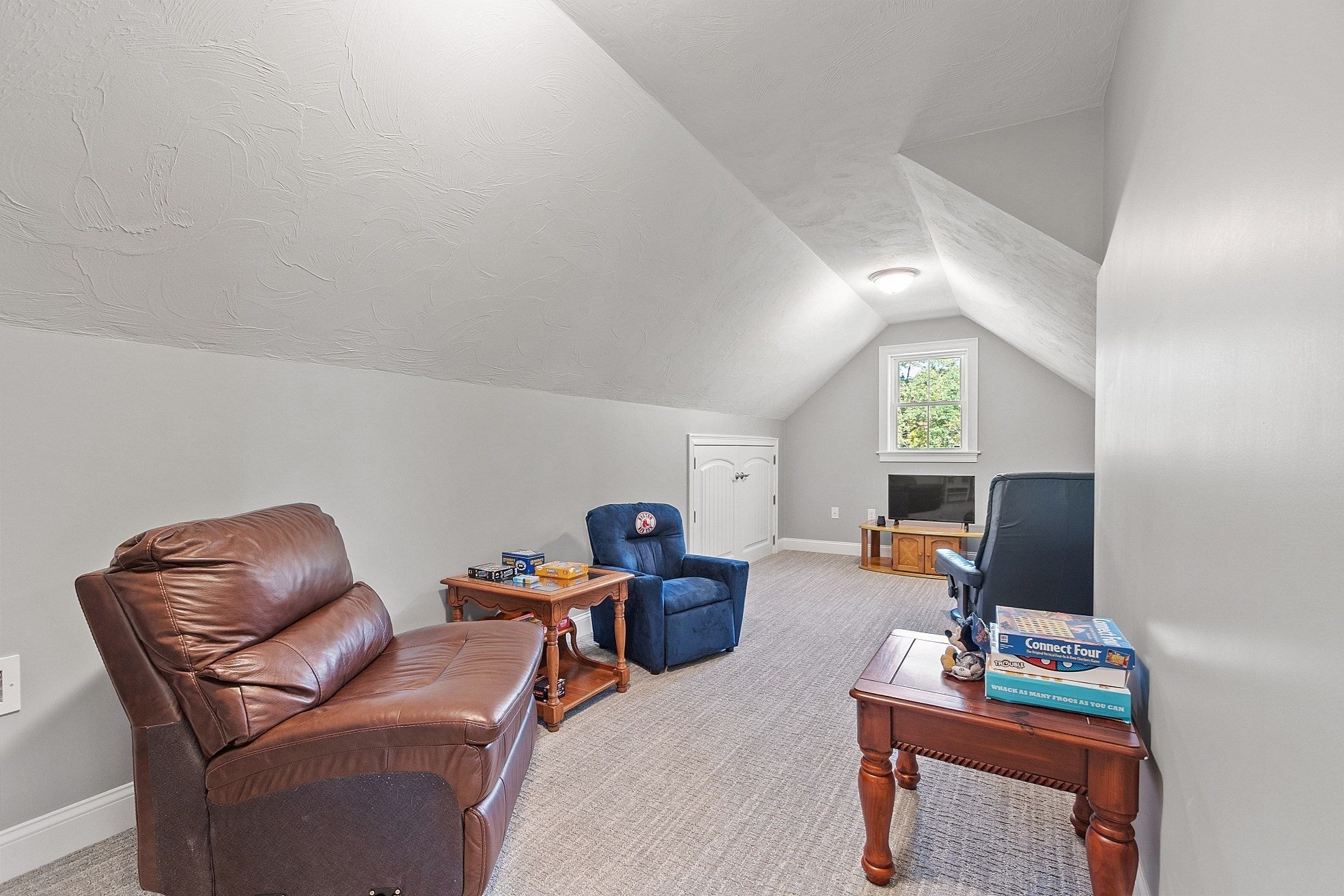 637 Mason Rd, Ashby, MA, 637 Mason Rd, Ashby, MA Photo #24