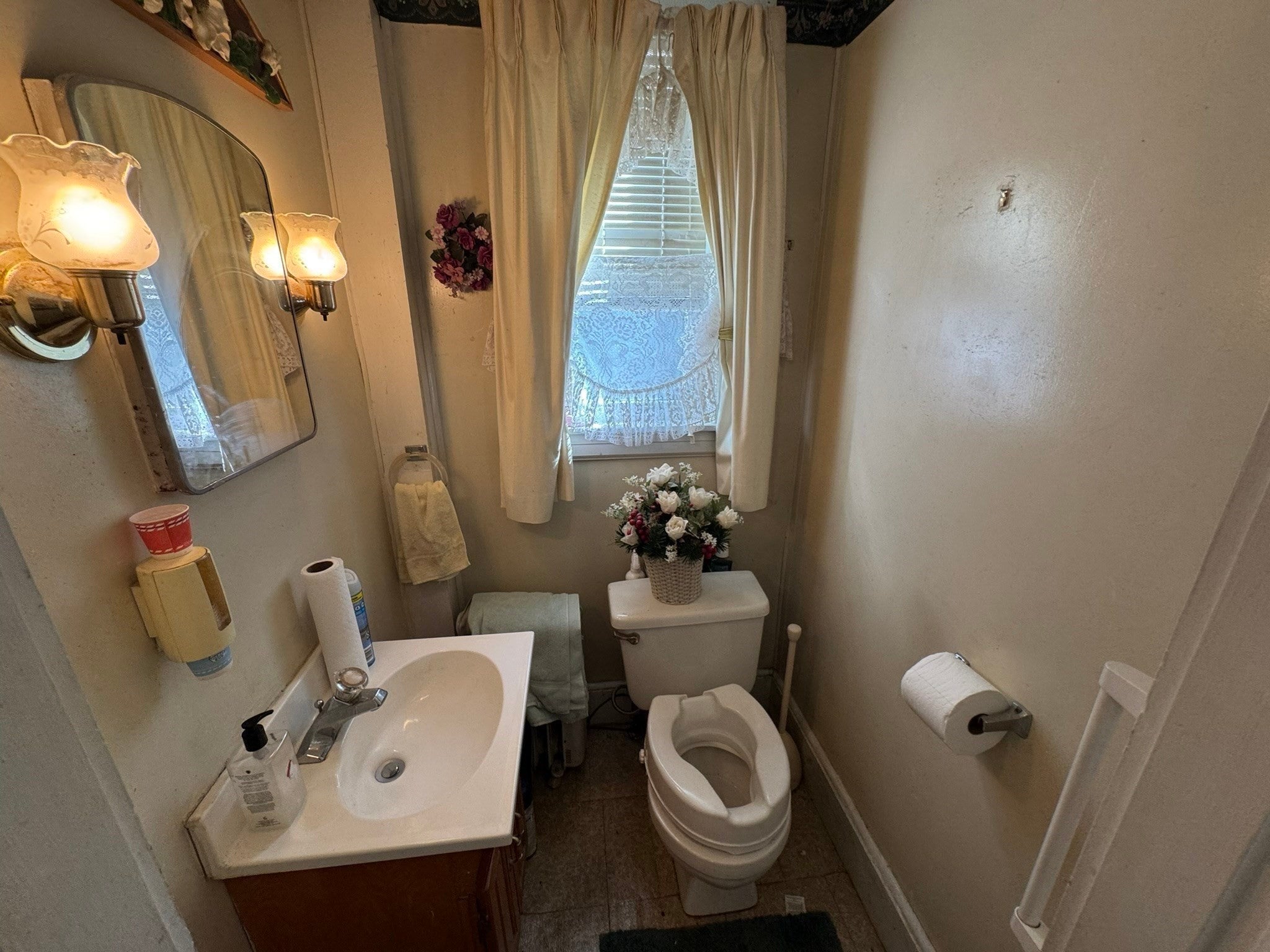 23 Myrtle St, Waltham, MA, 23 Myrtle St, Waltham, MA Photo #8