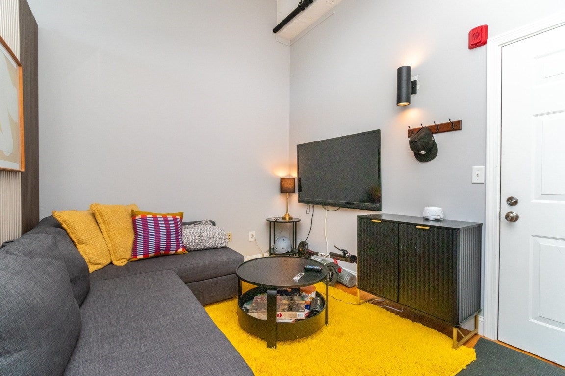 320 W 2nd St 303, Boston MA 02127