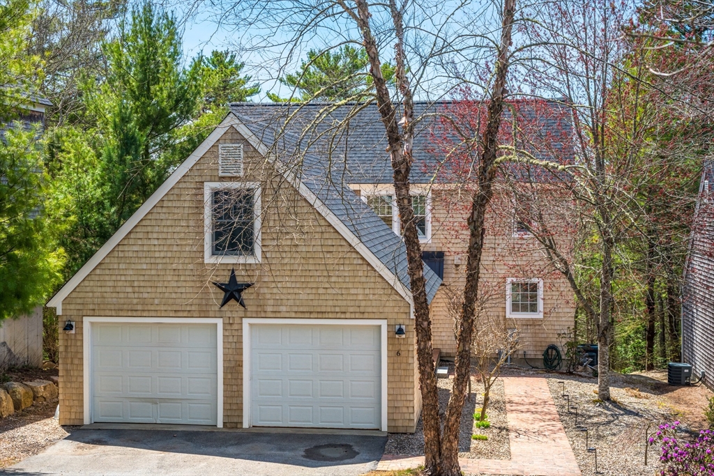 6 Hickorywood