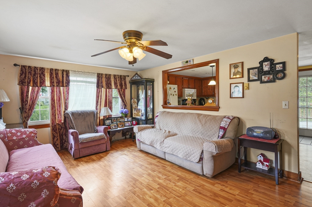 31 Rawson Avenue