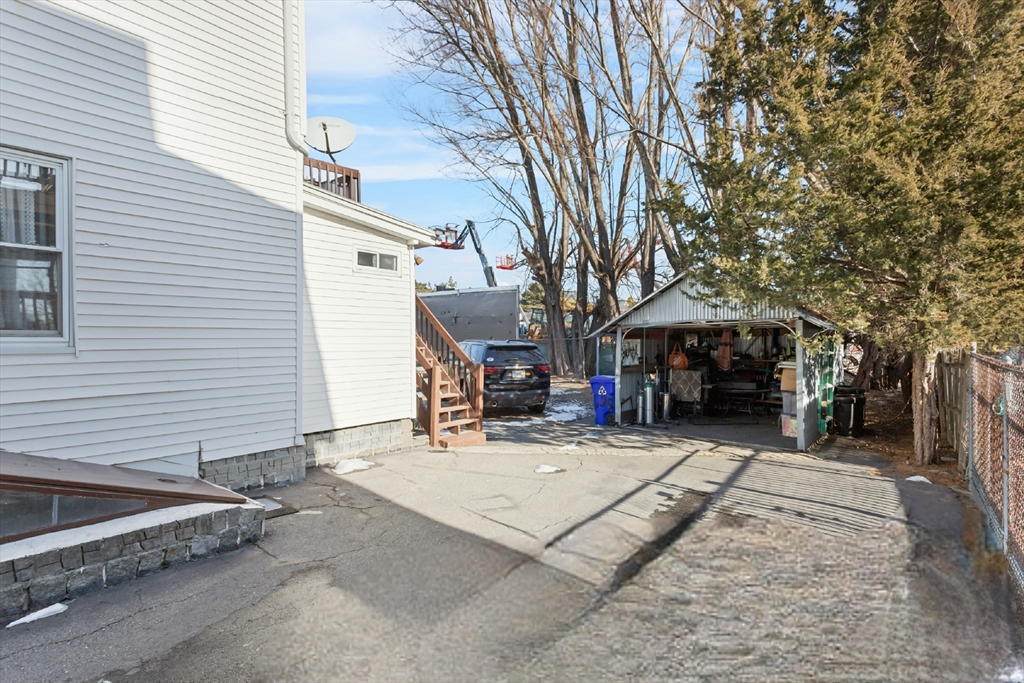 125 Buttonwood St