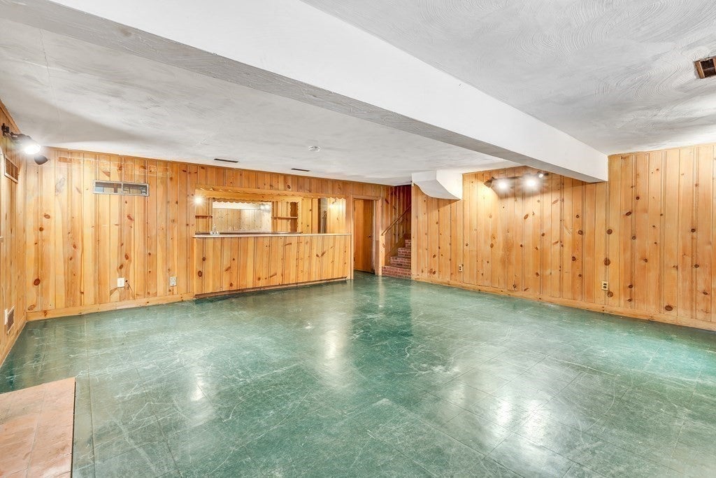 387 Lawrence Road, Medford, MA Photo #18