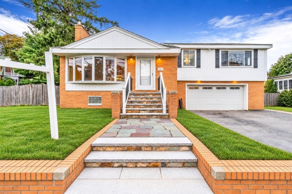 387 LAWRENCE RD, MEDFORD, MA 02155 - Image 55a132cf4f611efefd485cdcdc6ee539/3923949977