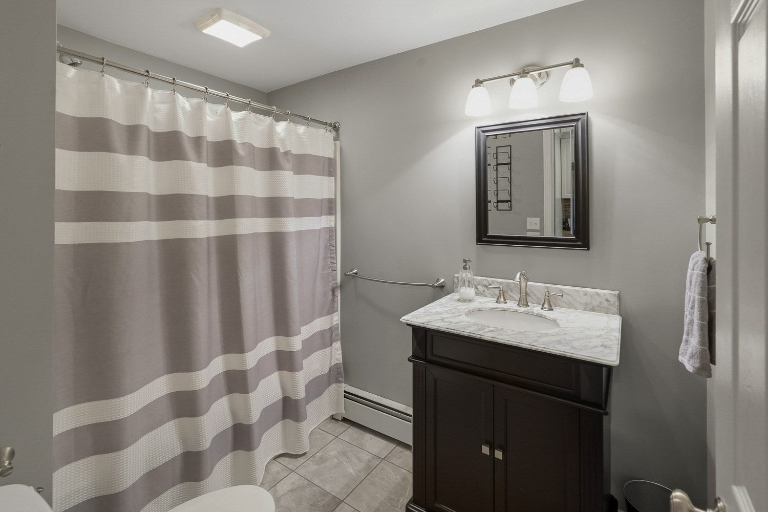 14 Oak Cir, Holden, MA Photo #21