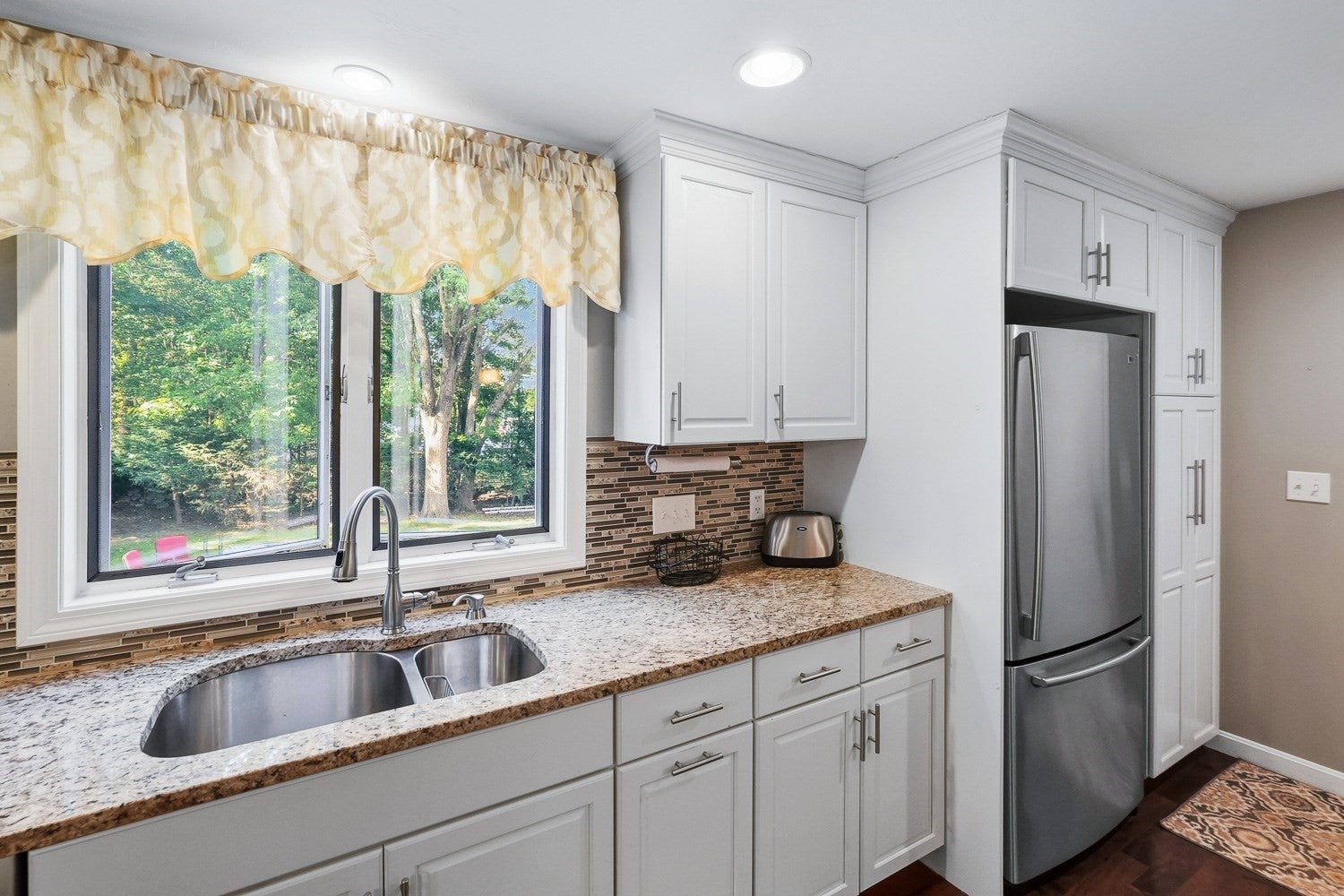 14 Oak Cir, Holden, MA Photo #17