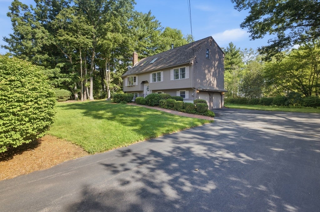 99 Overlook Dr