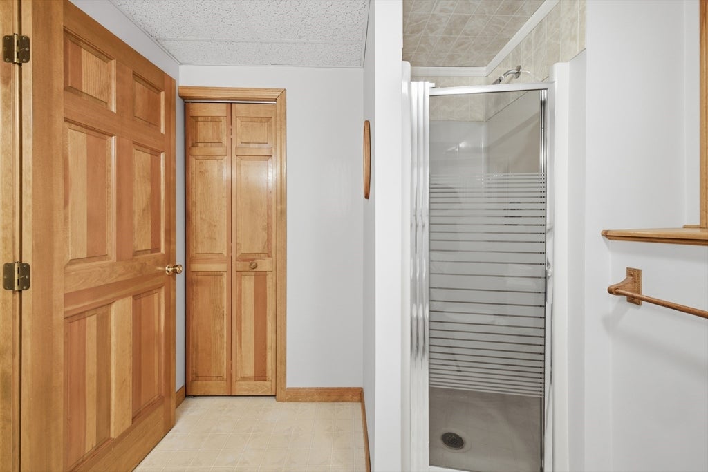 99 Overlook Dr, Raynham, MA Photo #37