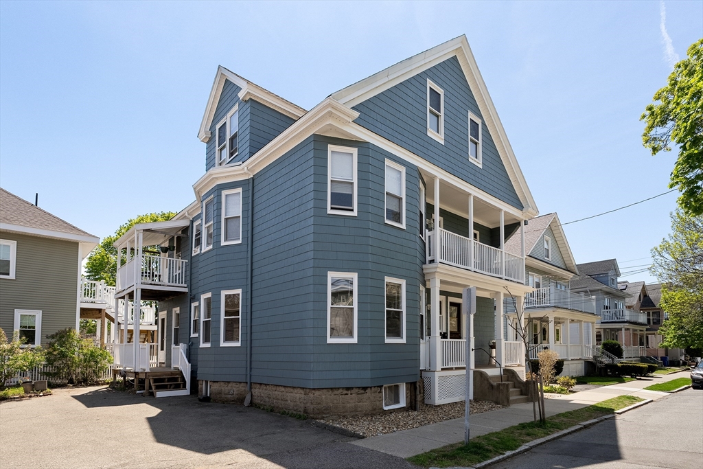 2 Thorndike St 2