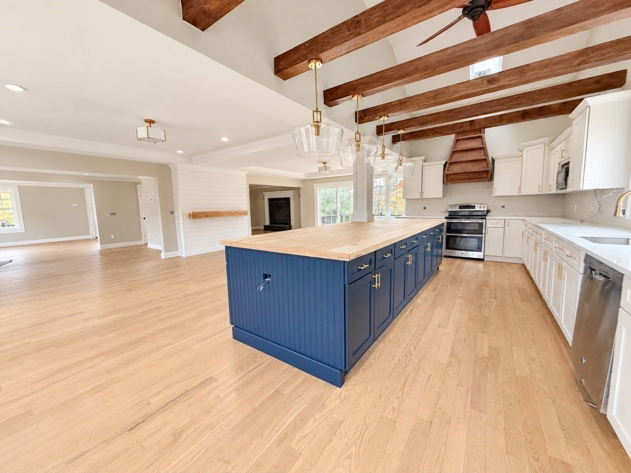 40 Brooks Pond Rd, Spencer, MA, 40 Brooks Pond Rd, Spencer, MA Photo #9