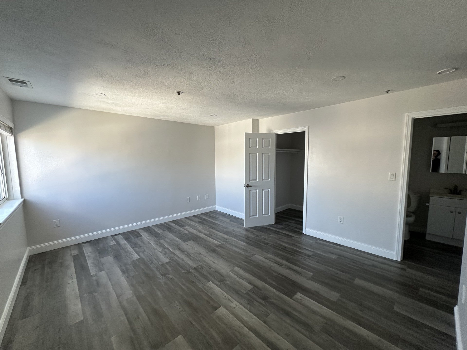 11 Langdon ST #203, Everett, MA Photo #5
