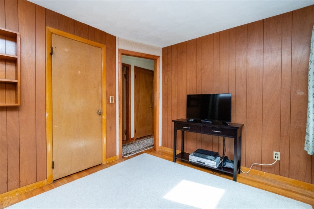 147 Glenellen Rd, Boston, MA Photo #27