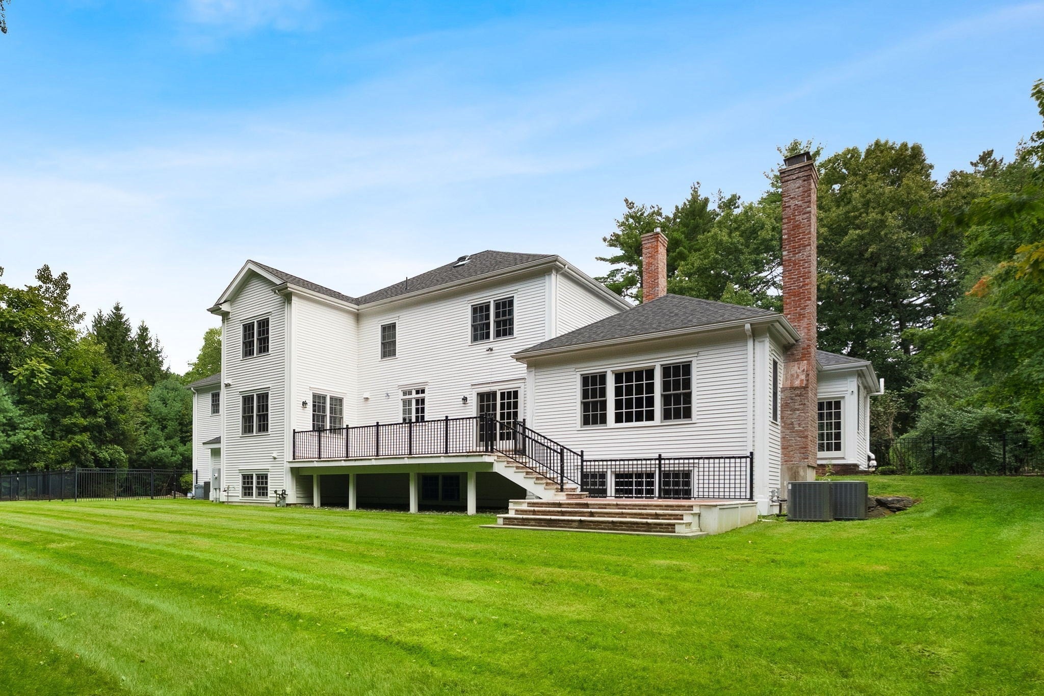 19 Skyview Lane, Sudbury MA 01776