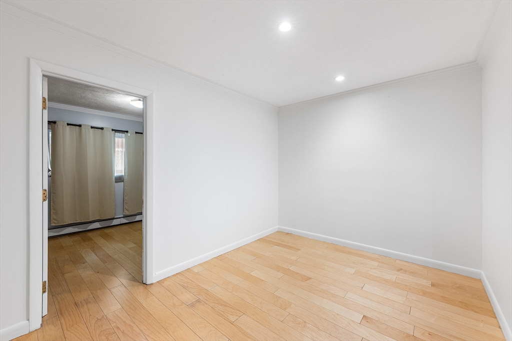 15 Walbridge St 3