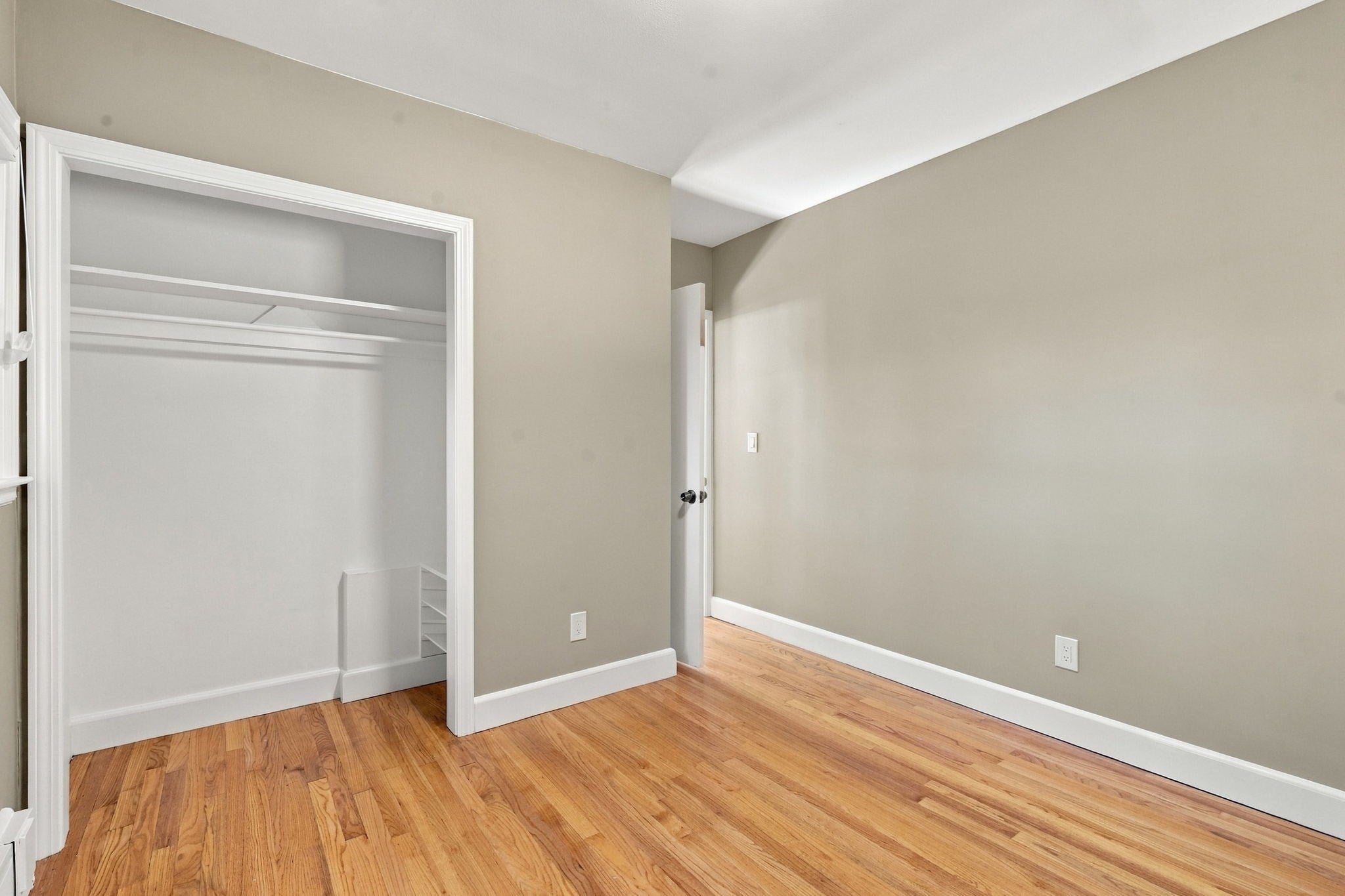 671 James St, Chicopee, MA, 671 James St, Chicopee, MA Photo #16