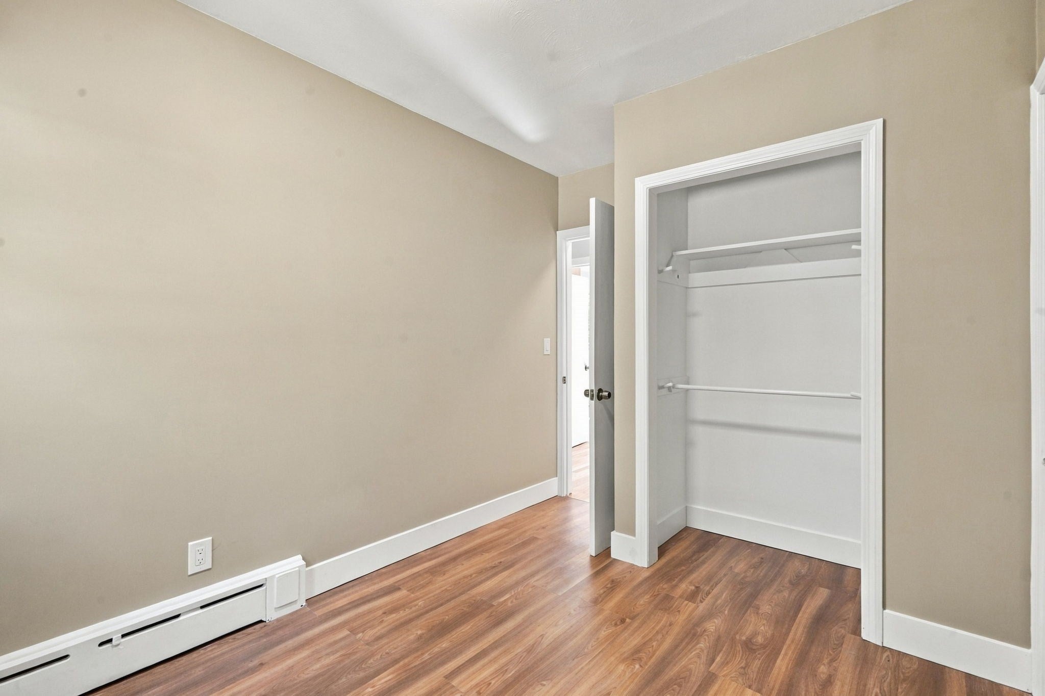 671 James St, Chicopee, MA, 671 James St, Chicopee, MA Photo #14