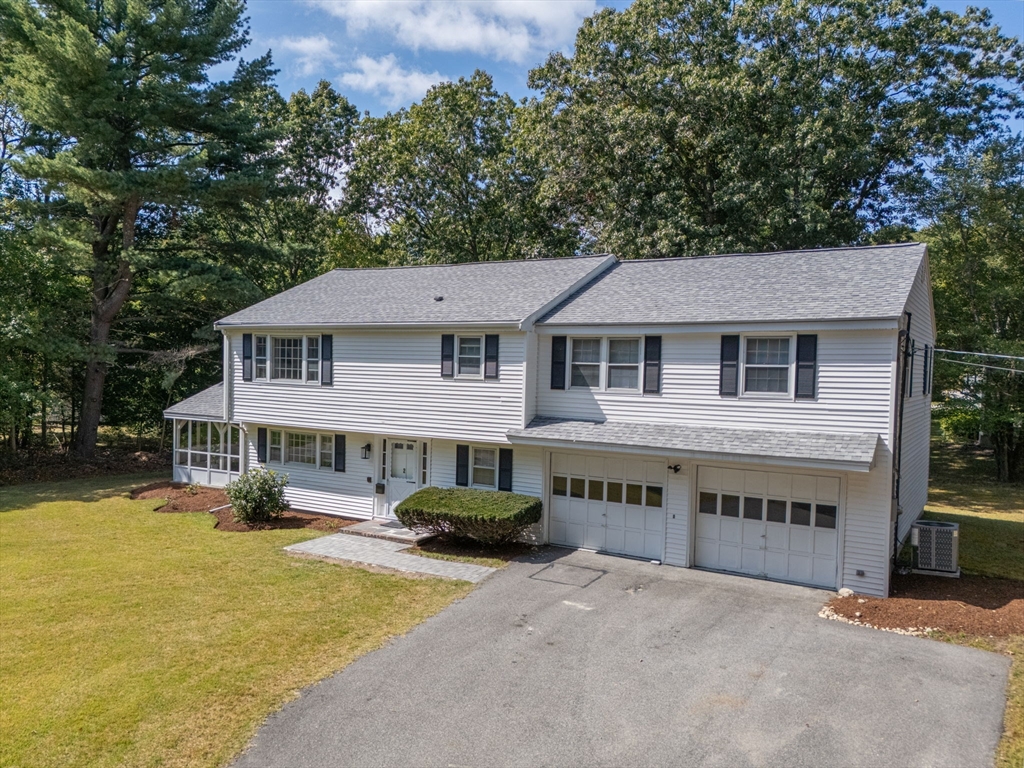 2 Clover Cir