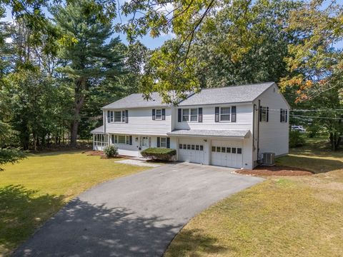 2 Clover Cir Andover MA 01810