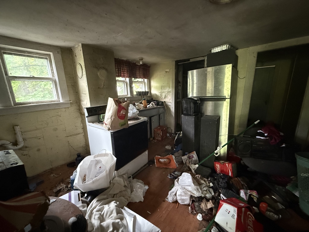 24 Elmwood St