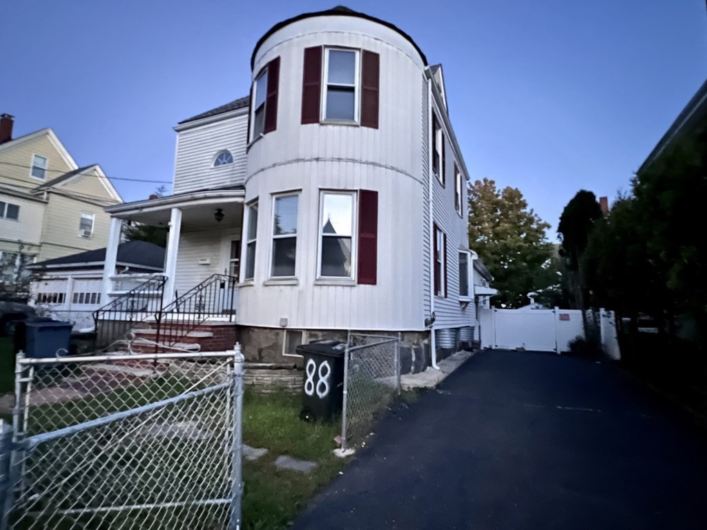 88 Elmwood Ave 1