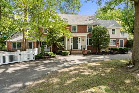 208 South St Brookline MA 02467