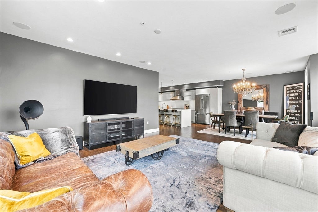 407 W 1st St #101, Boston, MA, 407 W 1st St #101, Boston, MA Photo #15