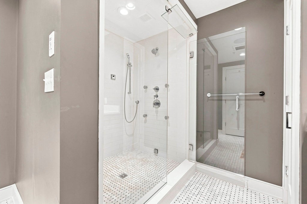 407 W 1st St #101, Boston, MA, 407 W 1st St #101, Boston, MA Photo #20