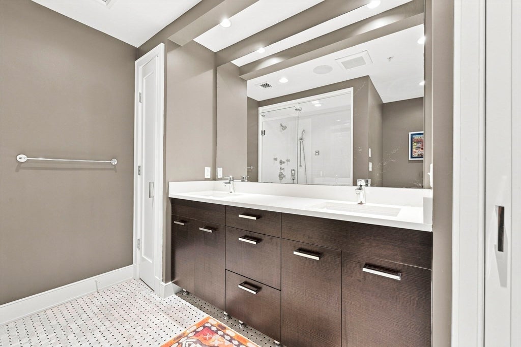 407 W 1st St #101, Boston, MA, 407 W 1st St #101, Boston, MA Photo #21