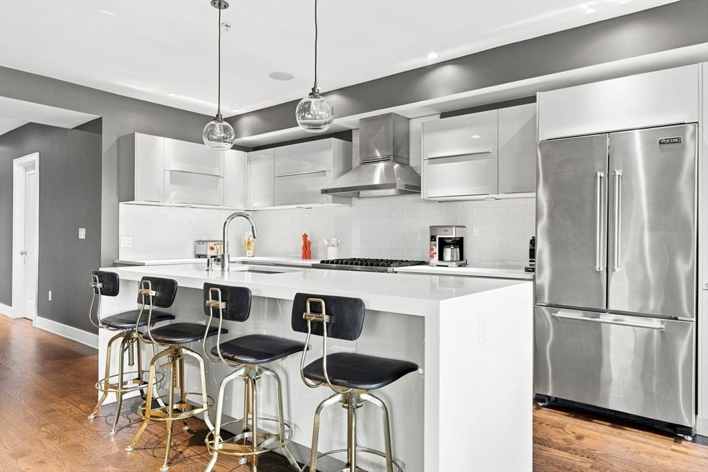 407 W 1st St #101, Boston, MA, 407 W 1st St #101, Boston, MA Photo #37