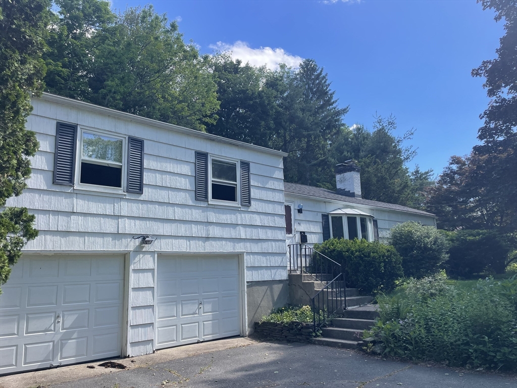 51 Jeffrey Ln