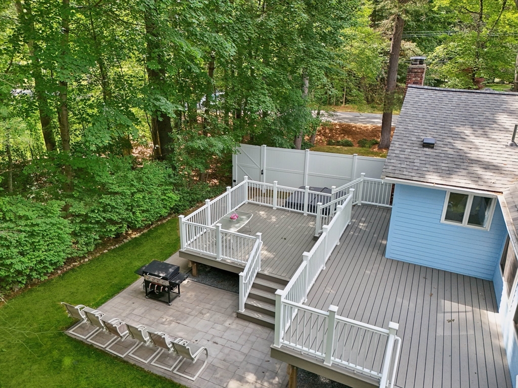 196 Hudson Rd