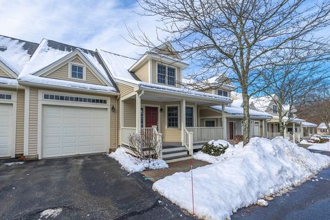 10 Charnstaff Ln 504 Billerica MA 01821