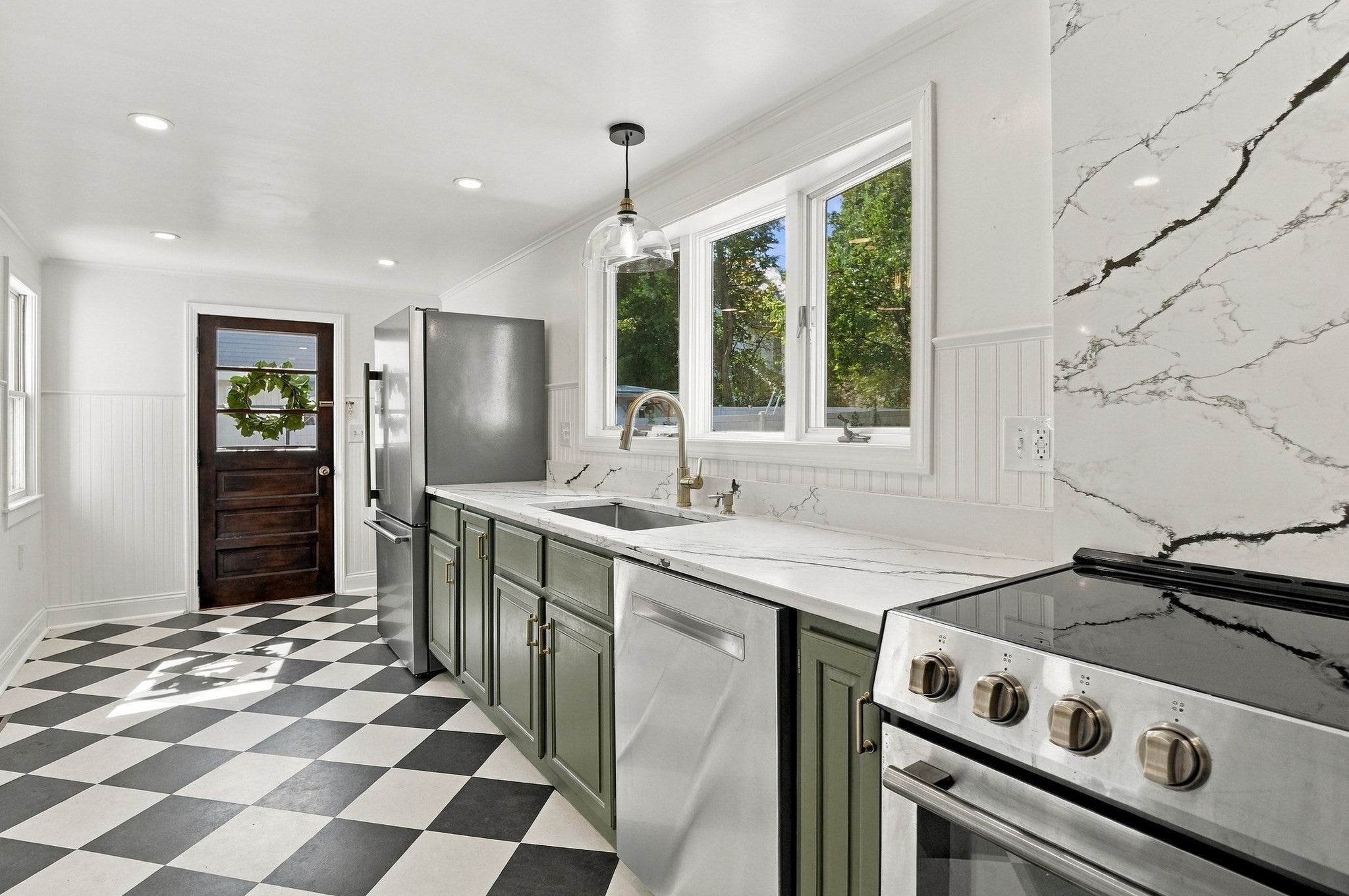 8 Agate Avenue, Worcester, MA, 8 Agate Avenue, Worcester, MA Photo #10