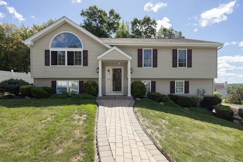 74 Moreland Green Drive Worcester MA 01609