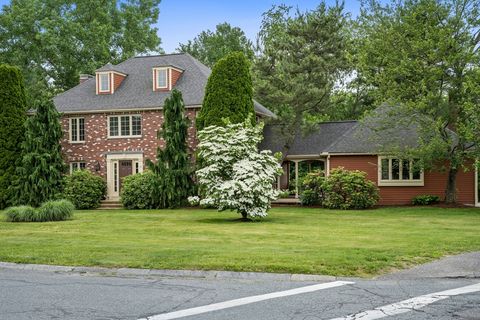 12 Lanthorn Rd Northborough MA 01532