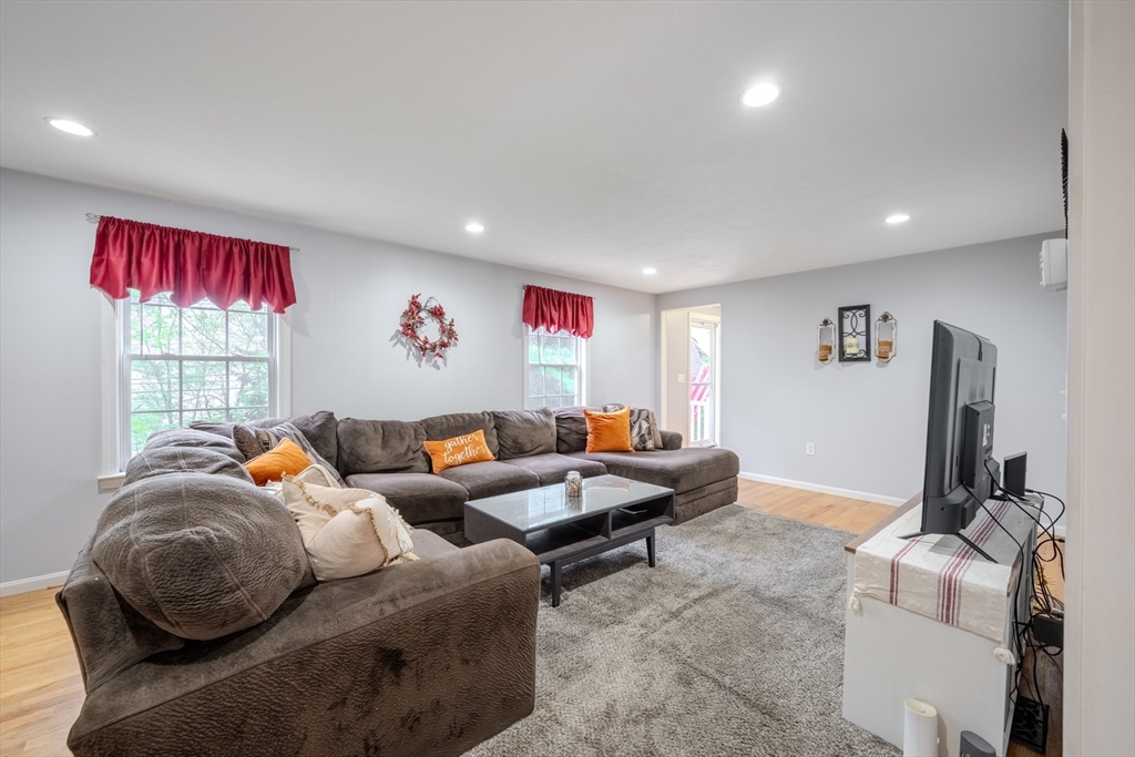 36 Westford Rd