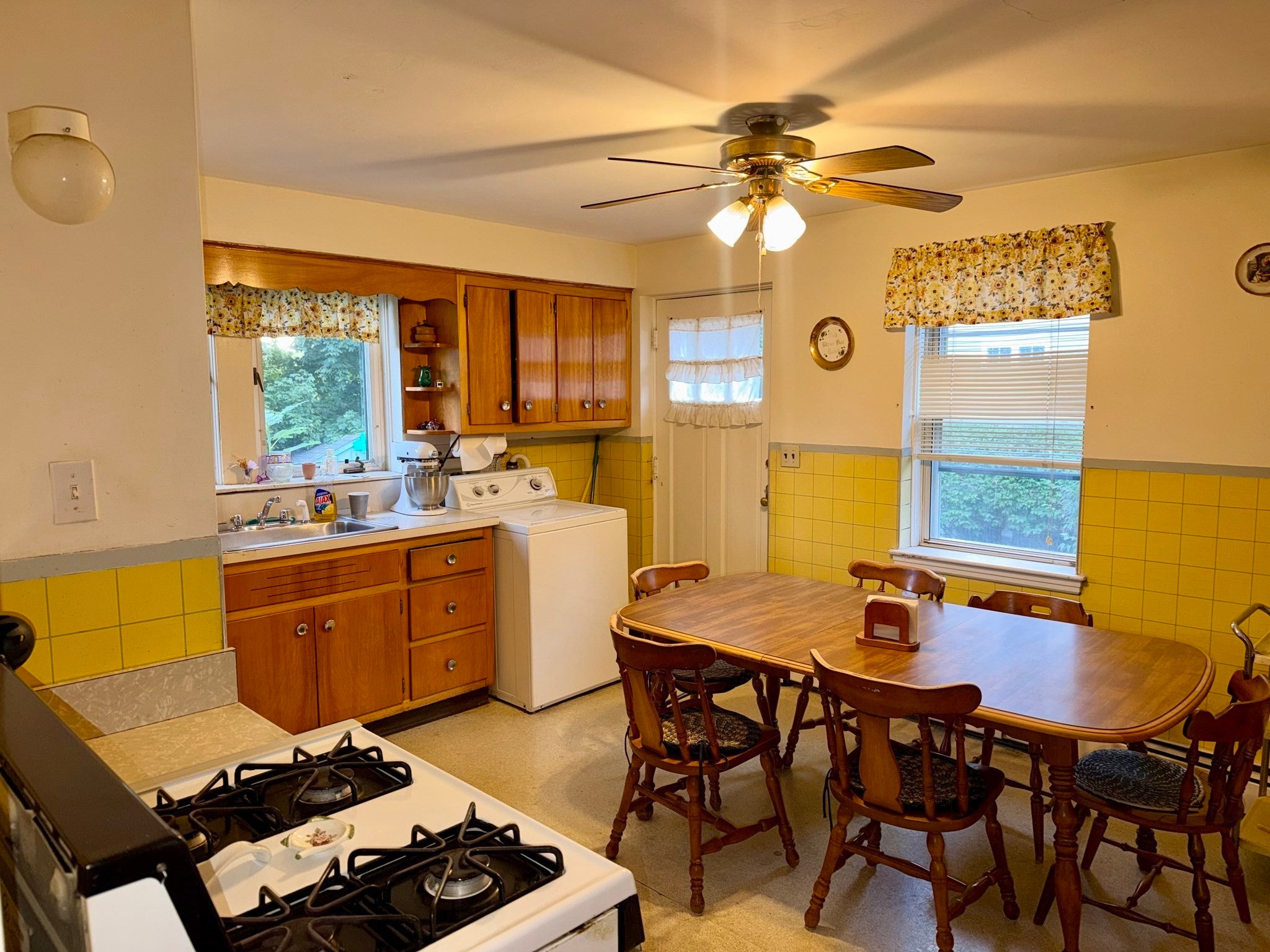 25 Lyons Ct, Watertown, MA, 25 Lyons Ct, Watertown, MA Photo #13