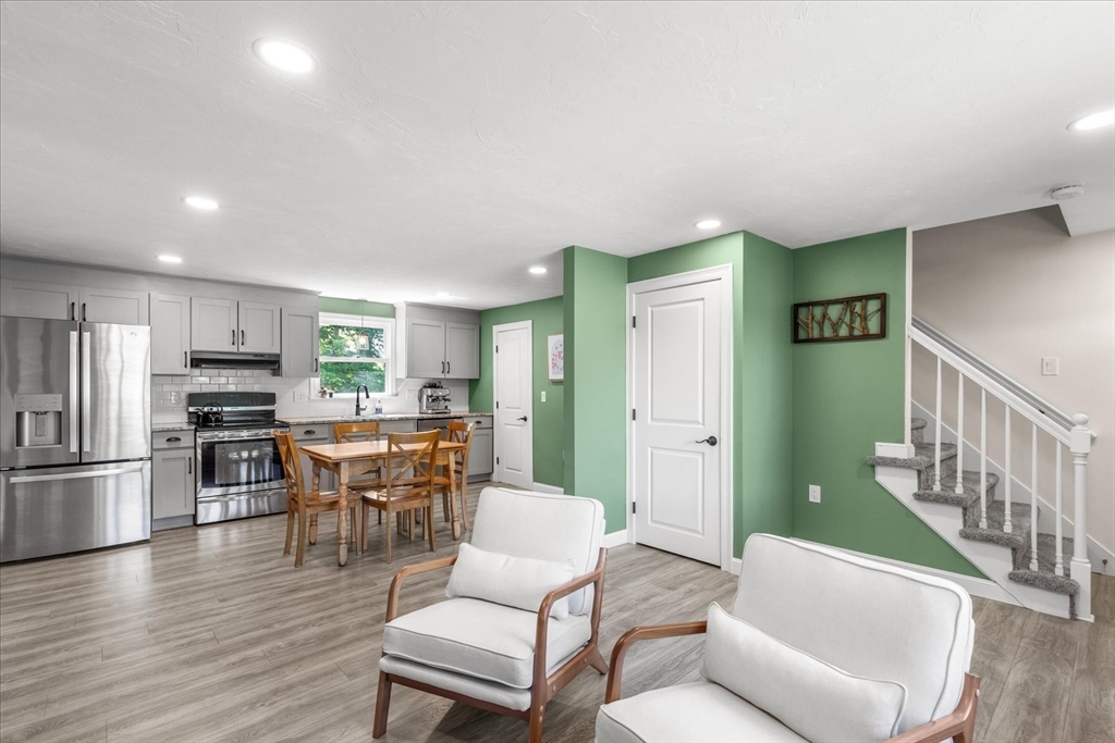 40 Hill Ave 40