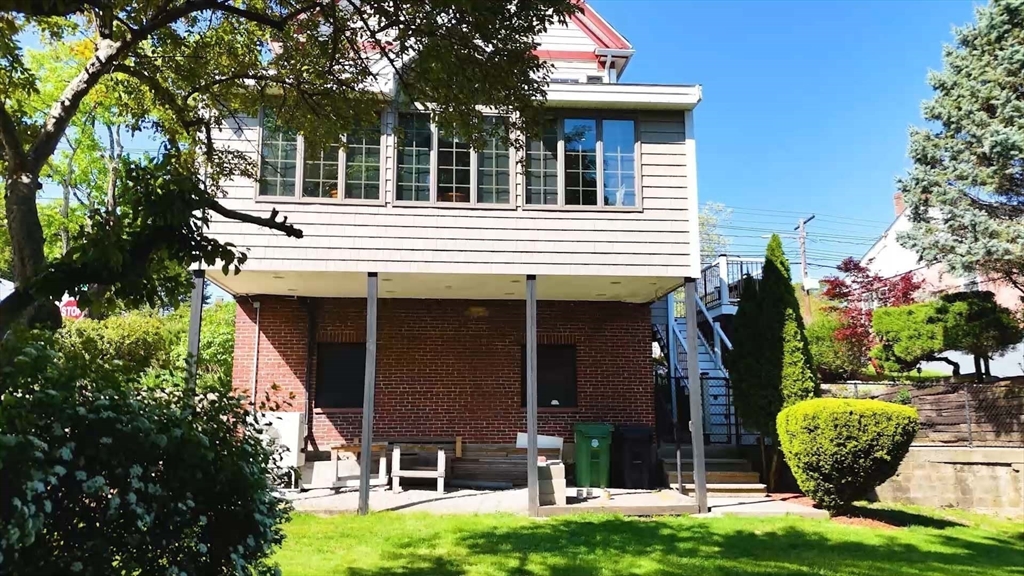 654 Main St