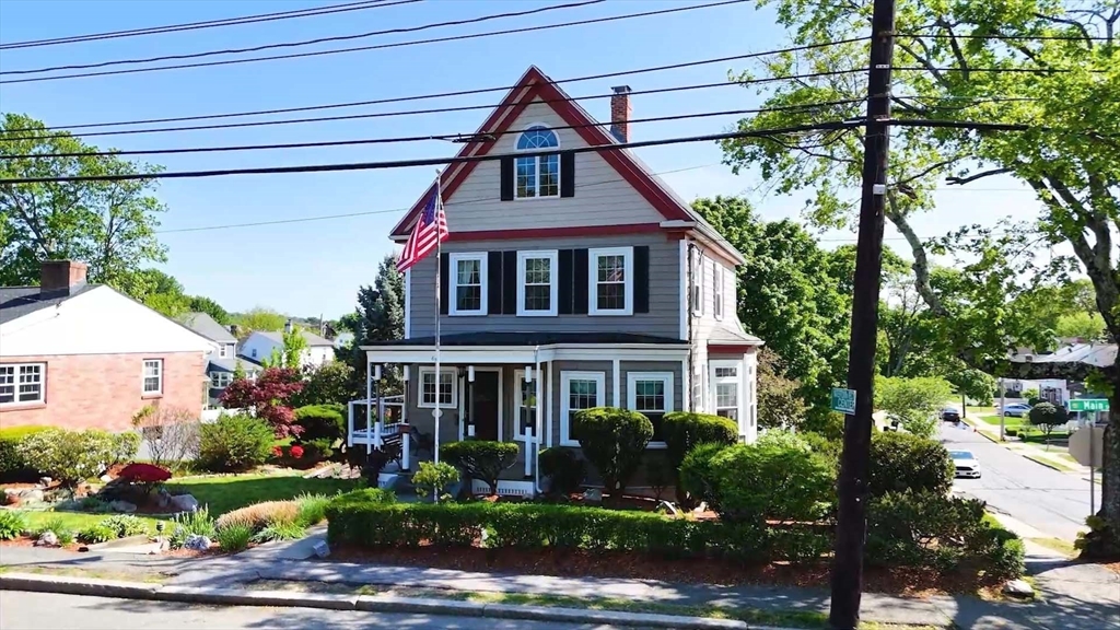 654 Main St