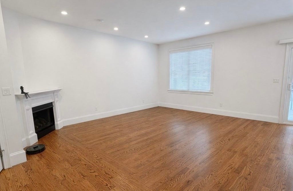 47 Blake Street #47, Newton, MA, 47 Blake Street #47, Newton, MA Photo #6