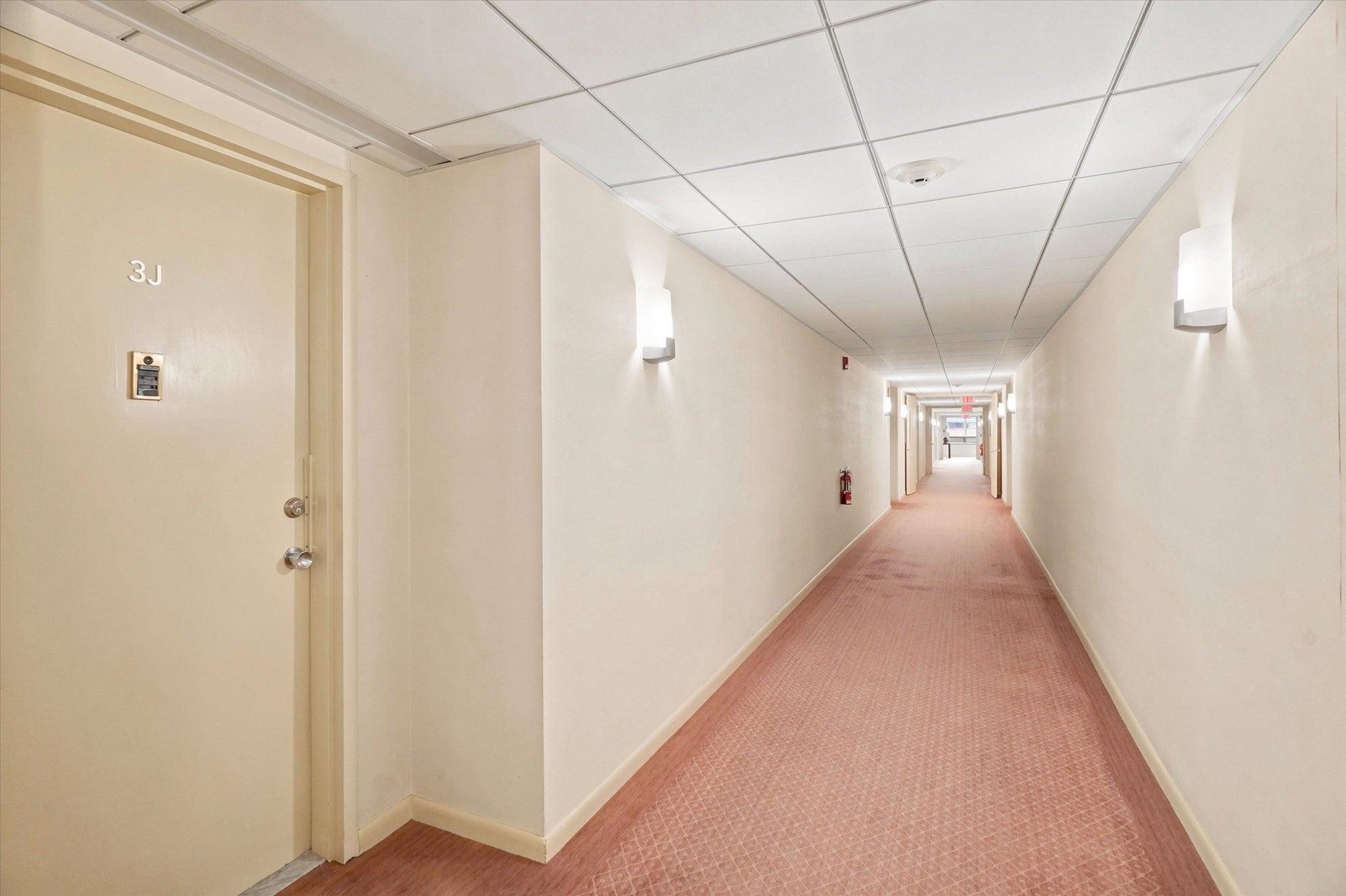 402 Paradise Rd #3J, Swampscott, MA Photo #15