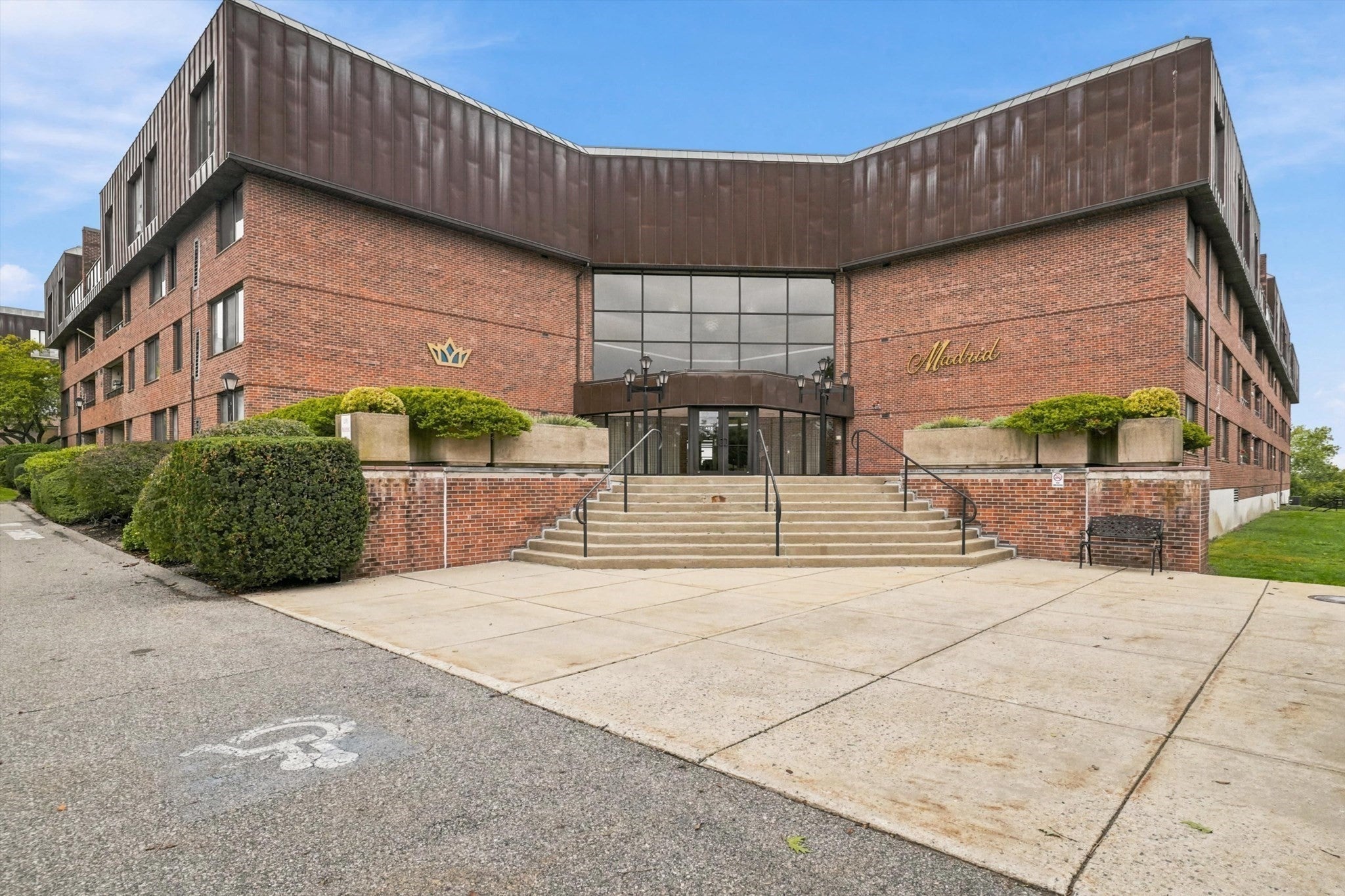 402 Paradise Rd #3J, Swampscott, MA Photo #29