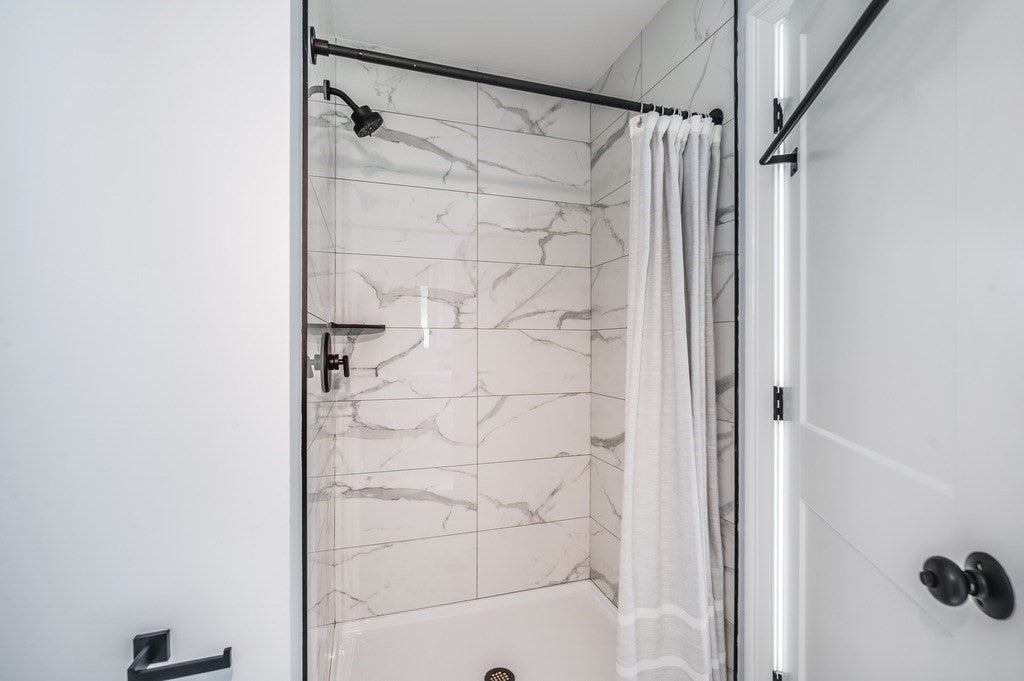 451 Essex St #4, Beverly, MA, 451 Essex St #4, Beverly, MA Photo #19