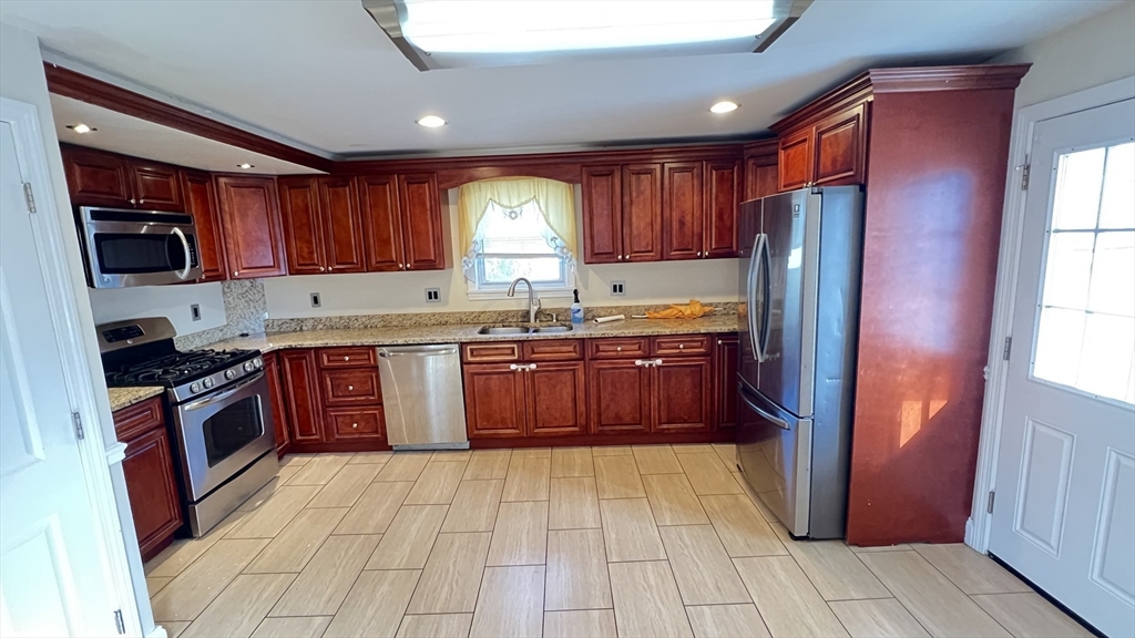 254 Broadway #254, Lynn, MA Photo #2