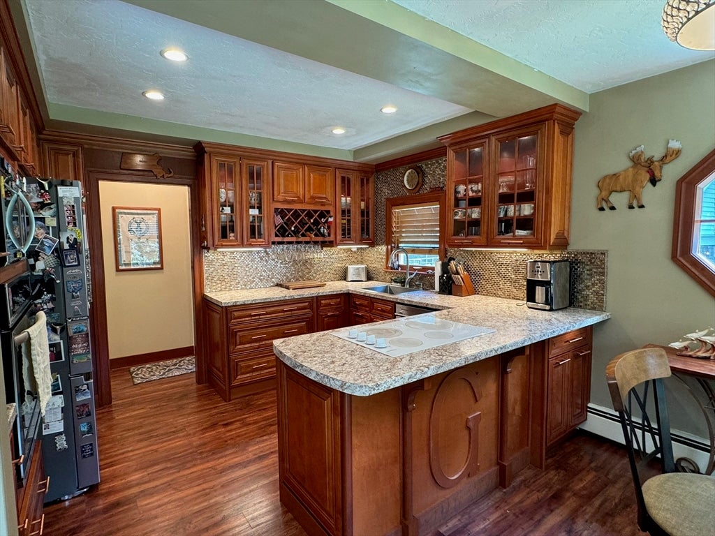 79 Adams St, Medfield, MA, 79 Adams St, Medfield, MA Photo #2