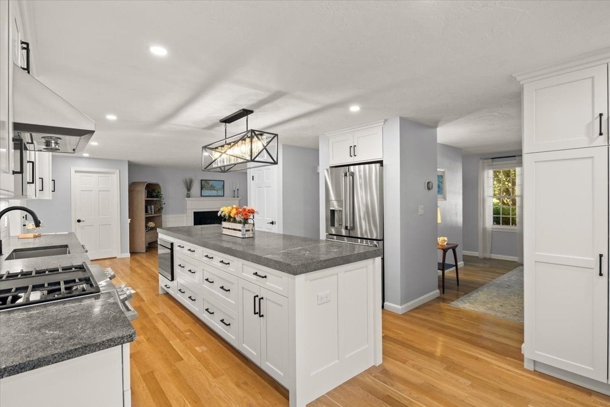 30 Rogers Ave, Marlborough, MA, 30 Rogers Ave, Marlborough, MA Photo #8