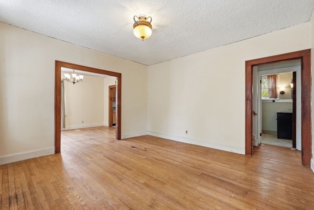 60 Spaulding St, Amherst, MA, 60 Spaulding St, Amherst, MA Photo #8