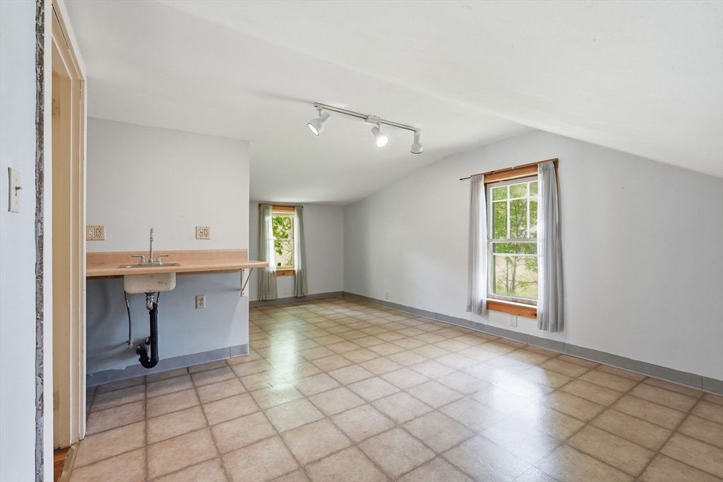 60 Spaulding St, Amherst, MA, 60 Spaulding St, Amherst, MA Photo #22